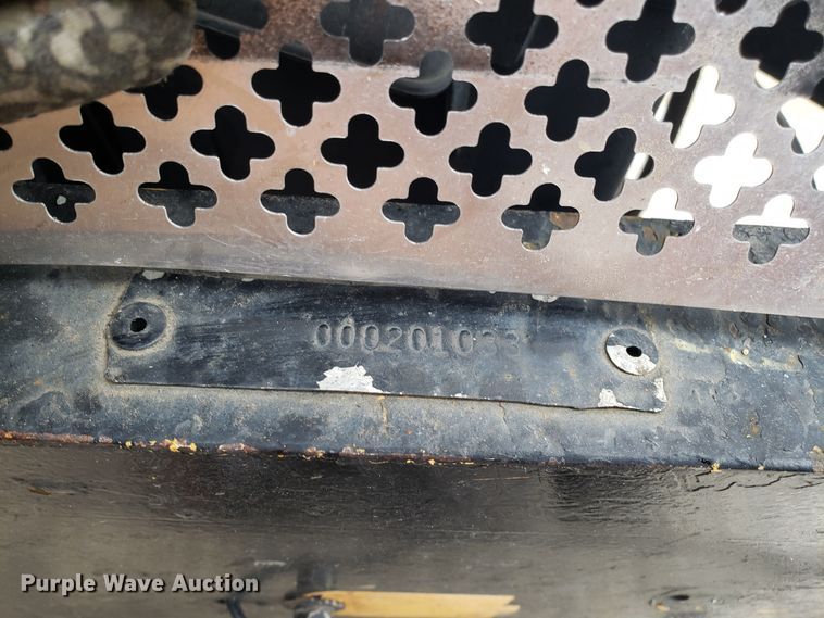 image for item GA9454 1995 shop built paint melt kettle trailer