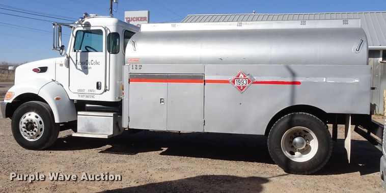 image for item GC9162 2008 Peterbilt 335 fuel truck