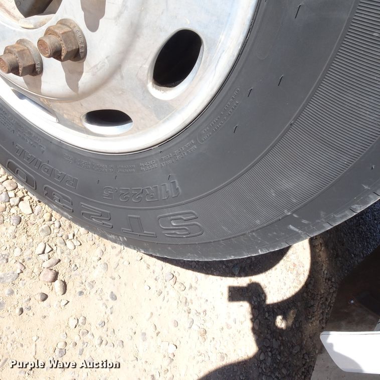 image for item GC9162 2008 Peterbilt 335 fuel truck