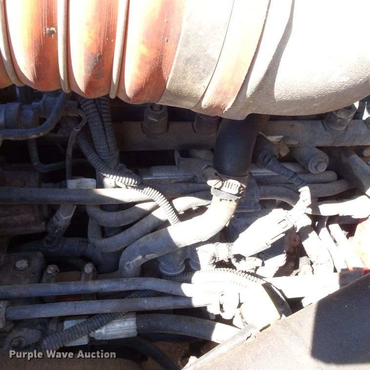 image for item GC9162 2008 Peterbilt 335 fuel truck