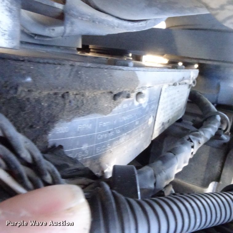 image for item GC9162 2008 Peterbilt 335 fuel truck