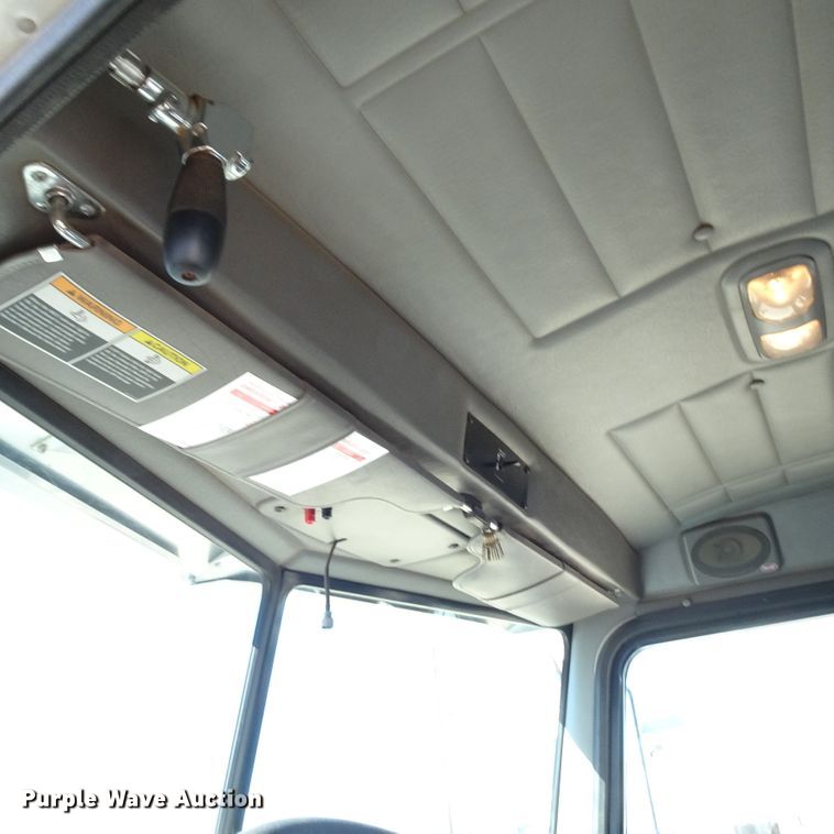 image for item GC9162 2008 Peterbilt 335 fuel truck