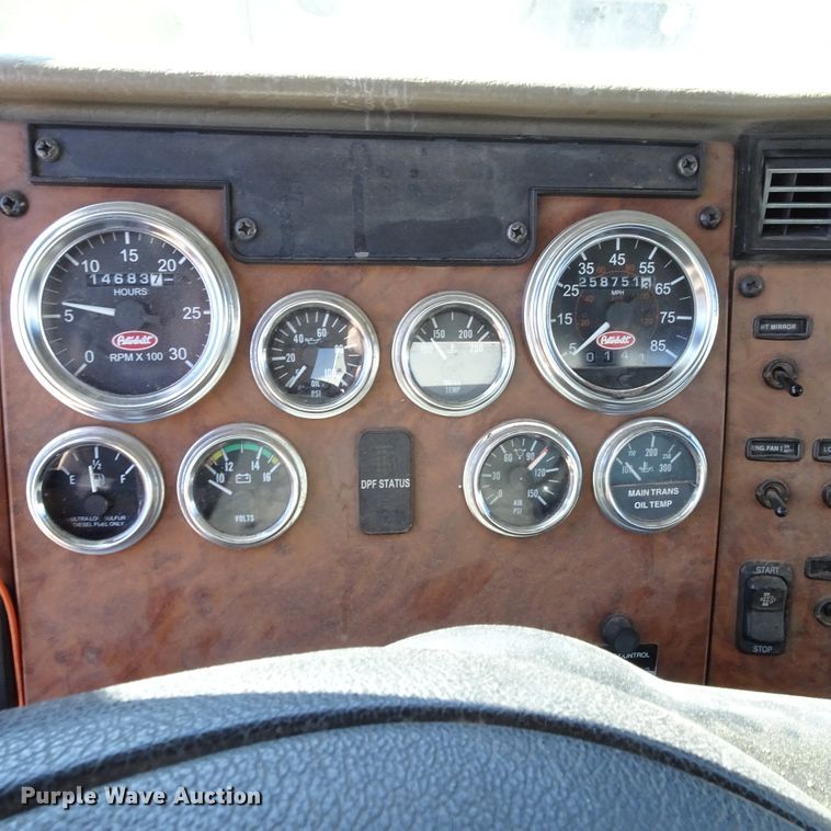 image for item GC9162 2008 Peterbilt 335 fuel truck