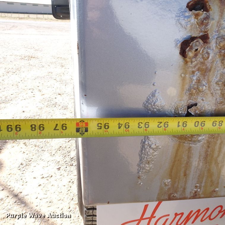 image for item GC9162 2008 Peterbilt 335 fuel truck