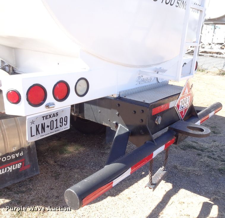 image for item GC9164 2007 Peterbilt 378 fuel truck