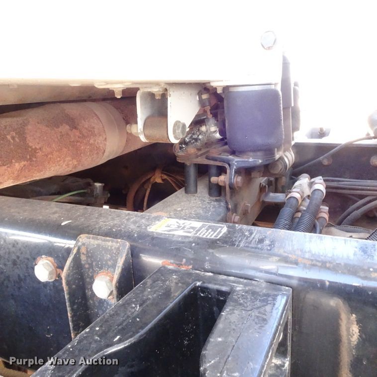 image for item GC9164 2007 Peterbilt 378 fuel truck