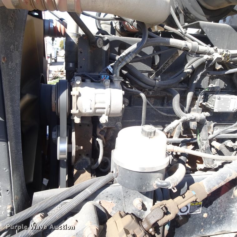 image for item GC9164 2007 Peterbilt 378 fuel truck