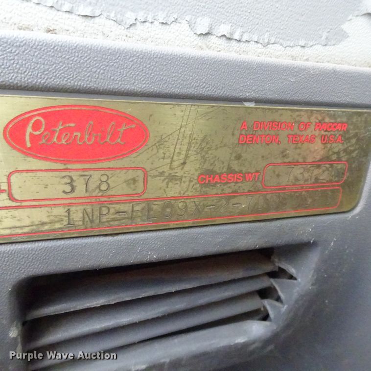 image for item GC9164 2007 Peterbilt 378 fuel truck