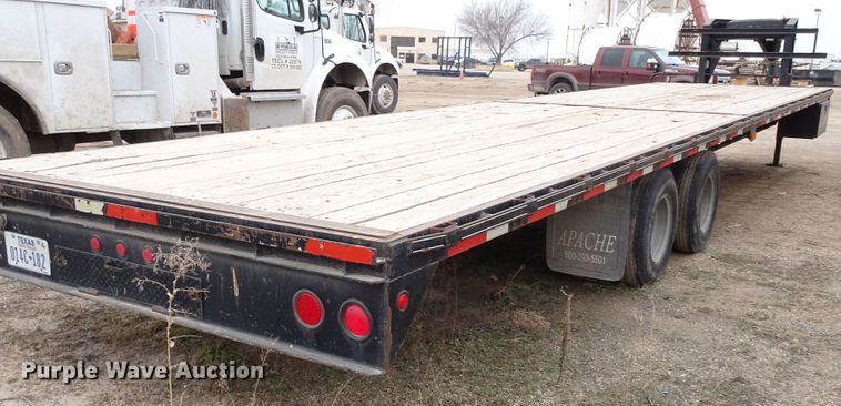 image for item GC9183 2008 Apache equipment trailer