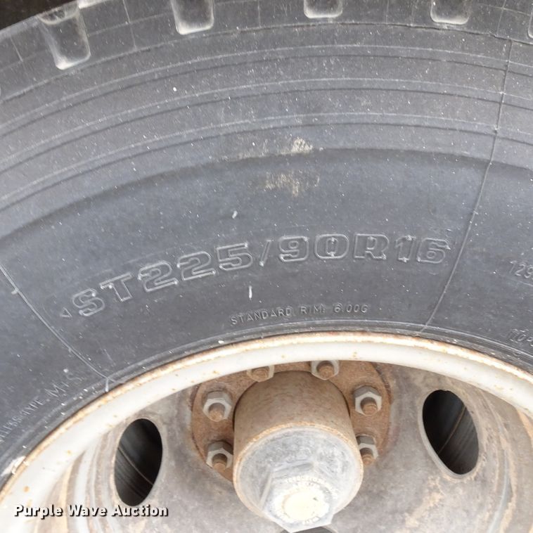 image for item GC9183 2008 Apache equipment trailer