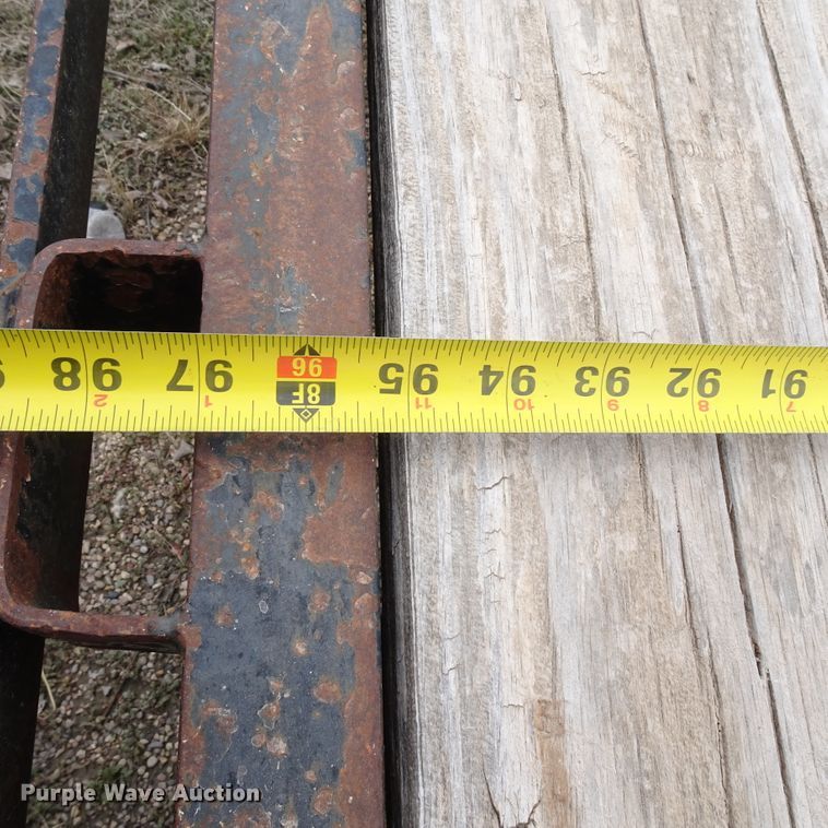 image for item GC9183 2008 Apache equipment trailer