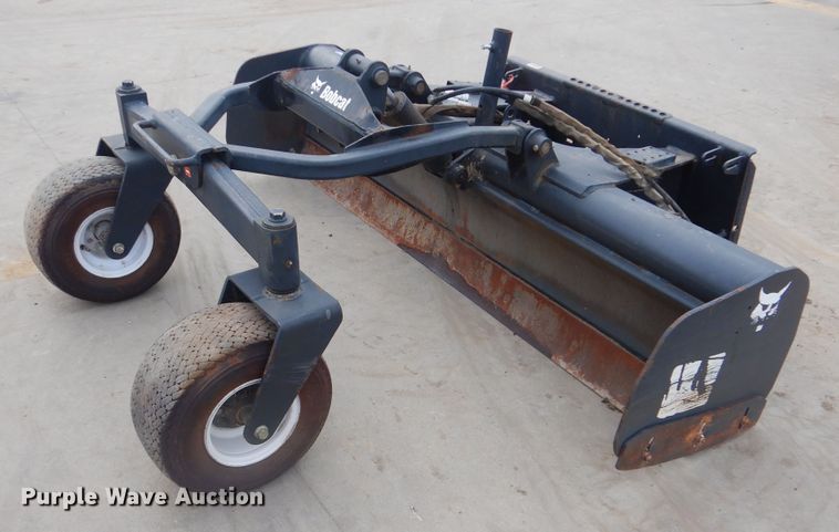image for item GD9178 2009 Bobcat skid steer box blade
