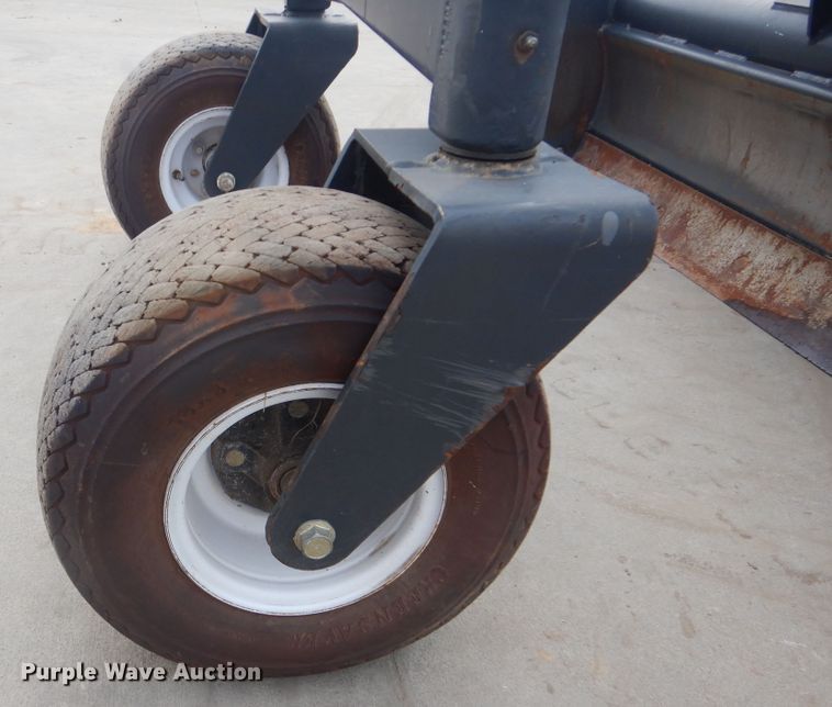 image for item GD9178 2009 Bobcat skid steer box blade