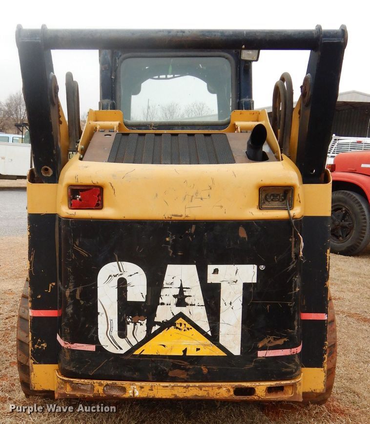 image for item GE9046 2004 Caterpillar 242B skid steer