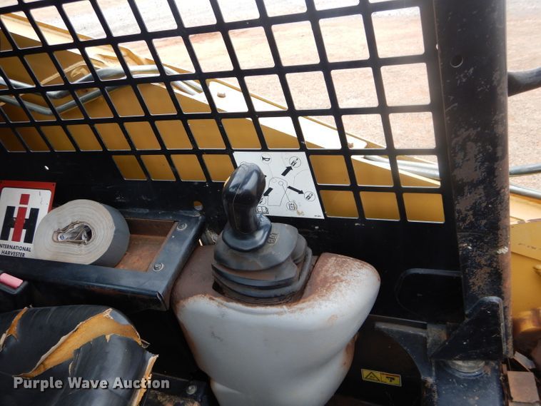 image for item GE9046 2004 Caterpillar 242B skid steer