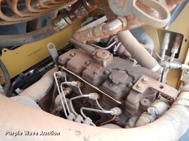 image for item GE9046 2004 Caterpillar 242B skid steer