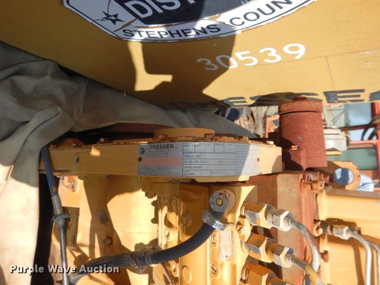 image for item GE9160 Dresser motor grader