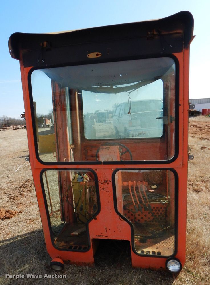 image for item GE9160 Dresser motor grader