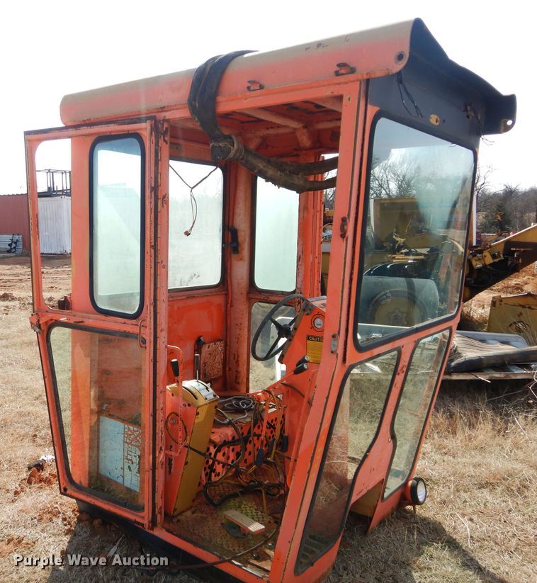 image for item GE9160 Dresser motor grader