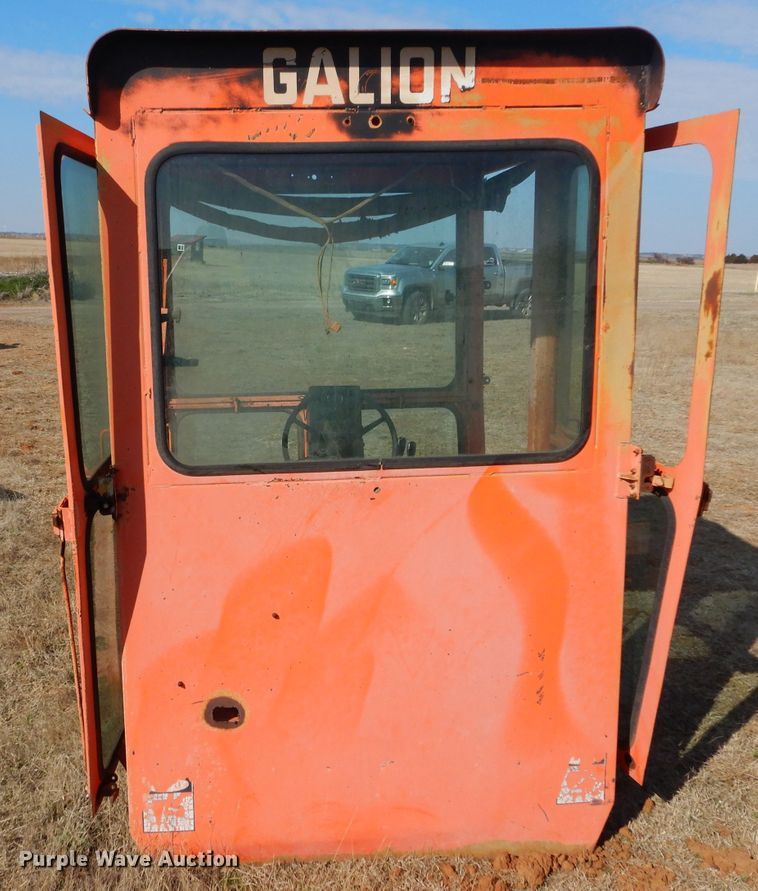 image for item GE9160 Dresser motor grader