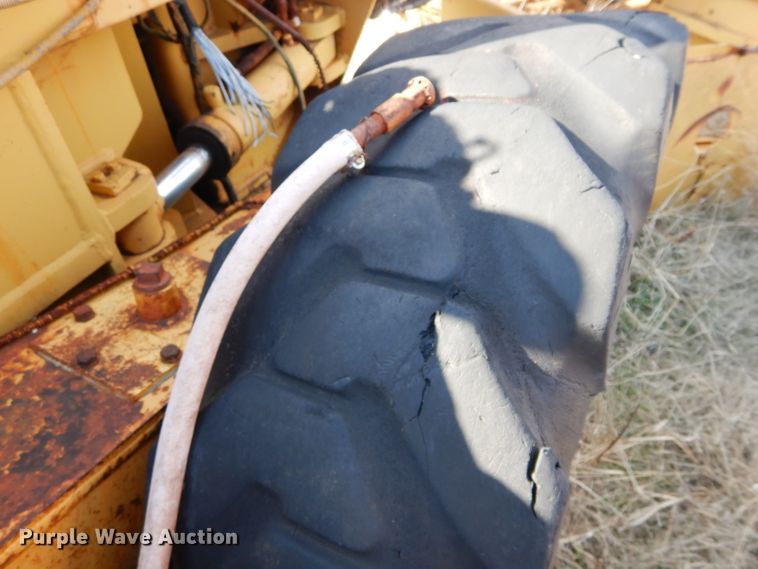 image for item GE9160 Dresser motor grader