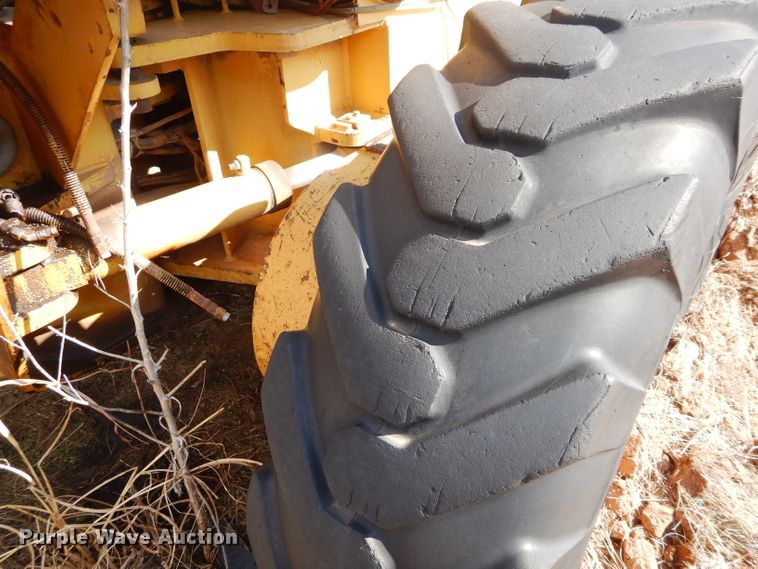 image for item GE9160 Dresser motor grader