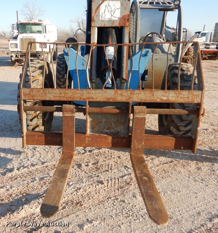 image for item GE9167 Terex TH842C  telehandler