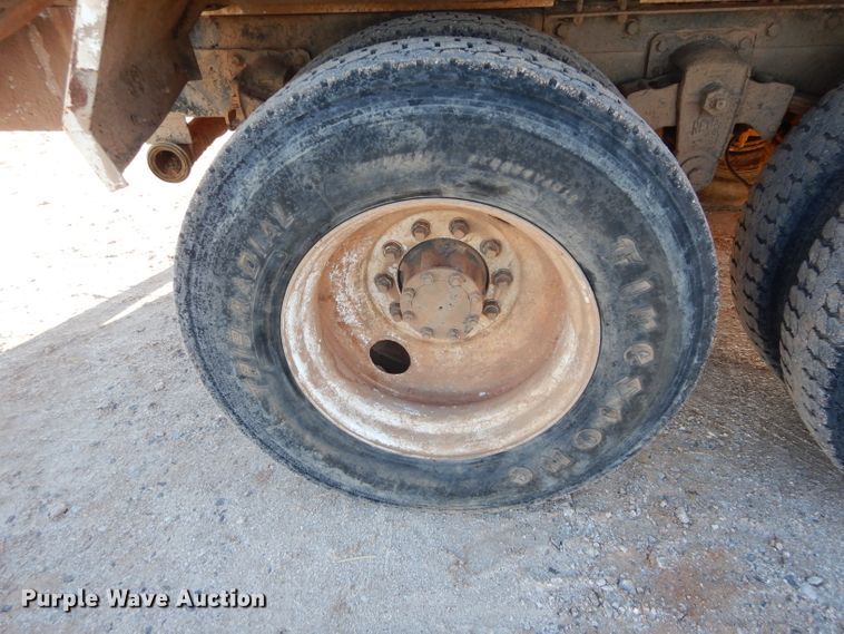 image for item GE9168 1989 Mack R688ST water truck