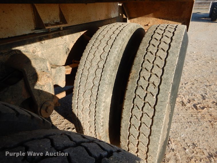 image for item GE9168 1989 Mack R688ST water truck