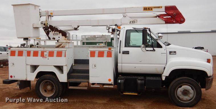image for item GE9189 2000 Chevrolet C6500 bucket truck