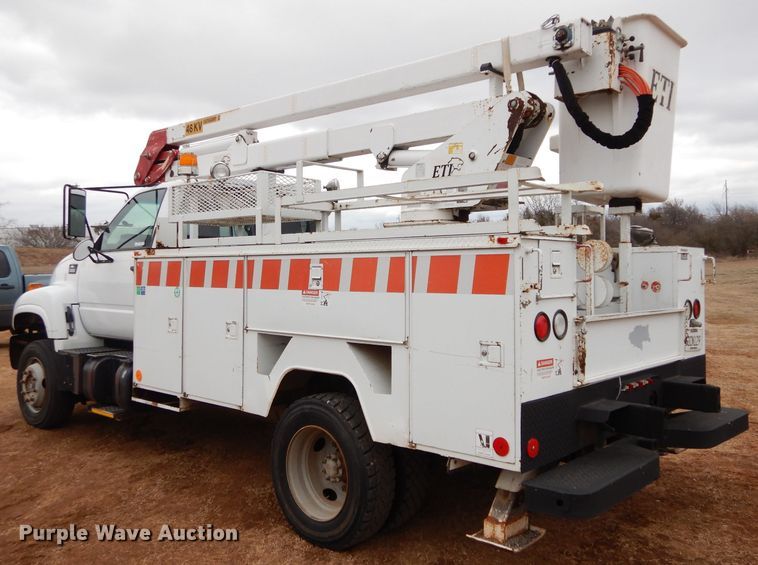 image for item GE9189 2000 Chevrolet C6500 bucket truck