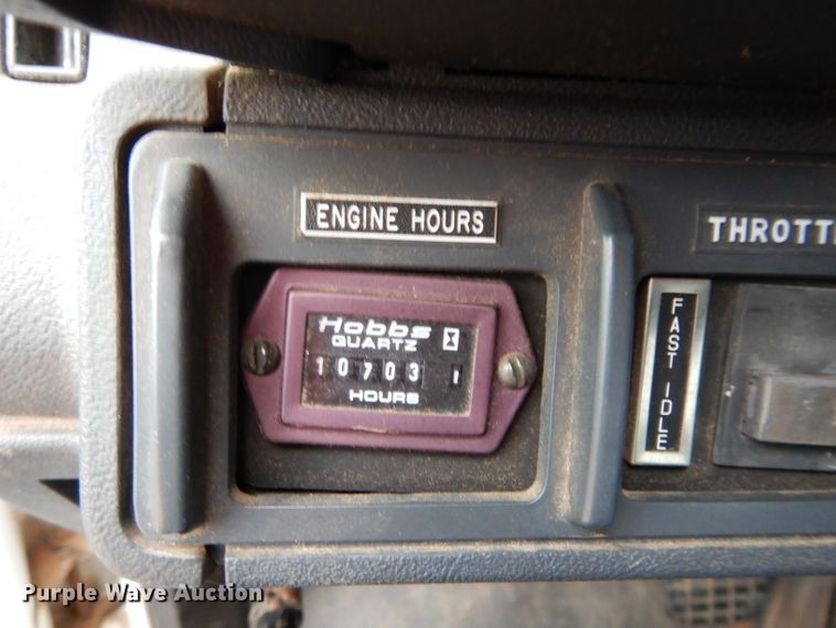 image for item GE9189 2000 Chevrolet C6500 bucket truck