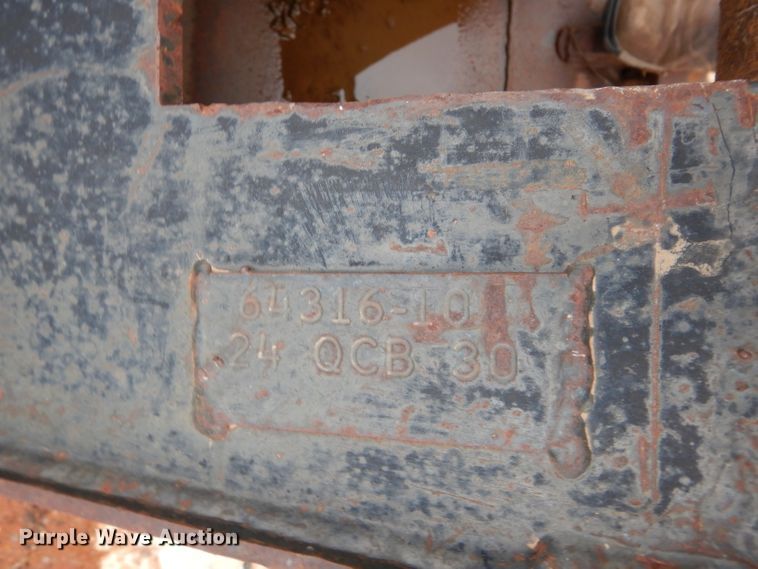 image for item GE9192 TAG 24"W excavator bucket