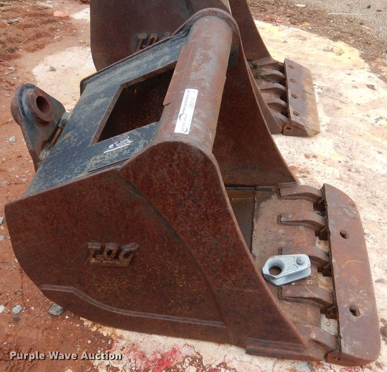 image for item GE9193 TAG excavator bucket