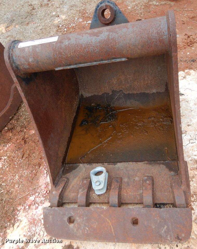 image for item GE9193 TAG excavator bucket