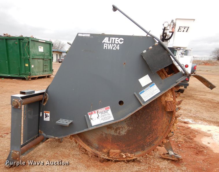 image for item GE9195 Alitec RW24 skid steer rock saw