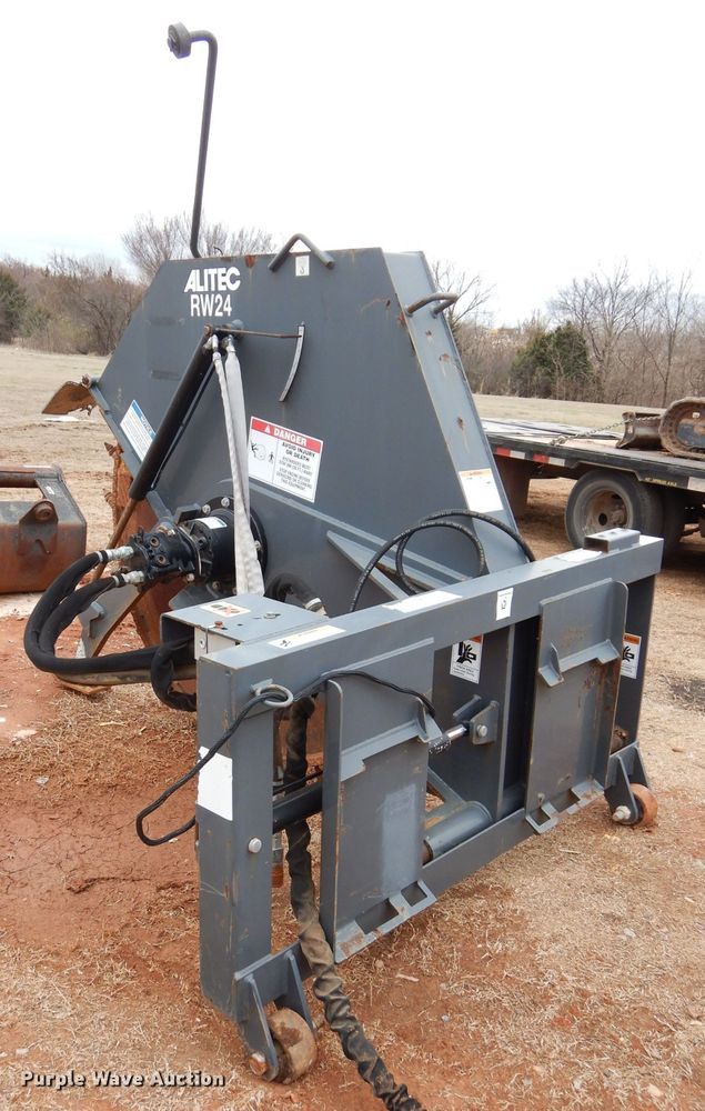 image for item GE9195 Alitec RW24 skid steer rock saw