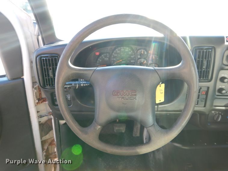 image for item GE9237 2004 GMC C7500 dump truck