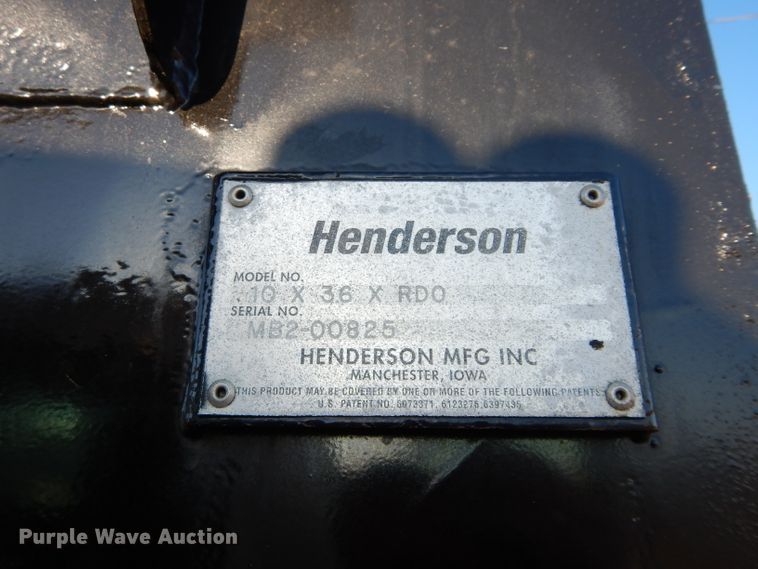 image for item GE9237 2004 GMC C7500 dump truck