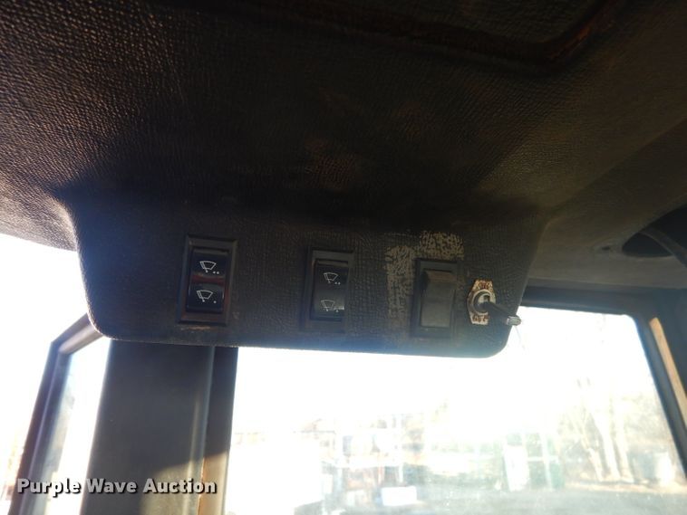 image for item GG9657 Ford 276 Versatile bi-directional 4WD tractor