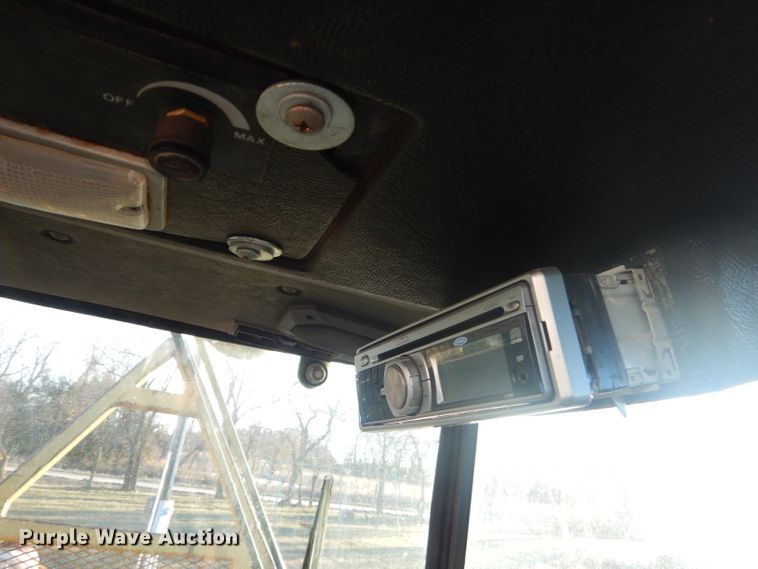 image for item GG9657 Ford 276 Versatile bi-directional 4WD tractor