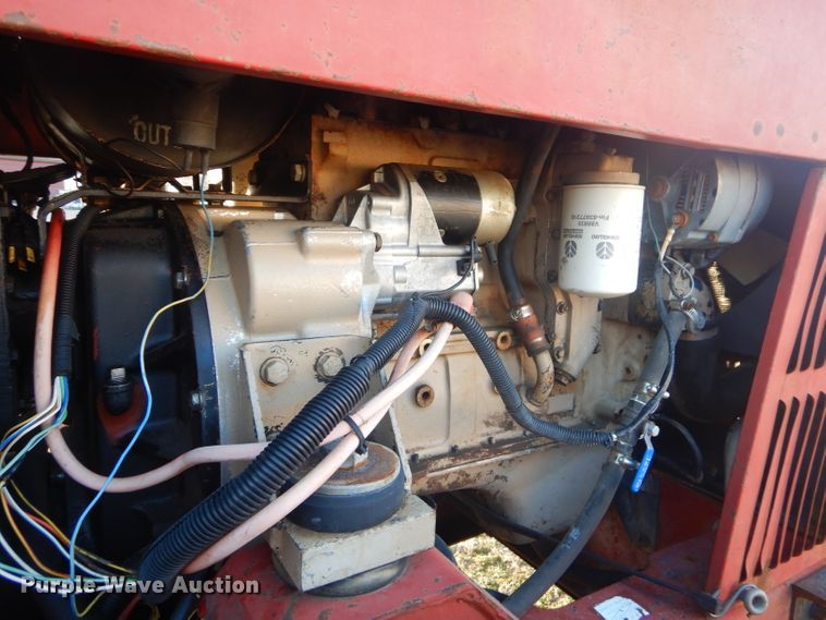 image for item GG9657 Ford 276 Versatile bi-directional 4WD tractor