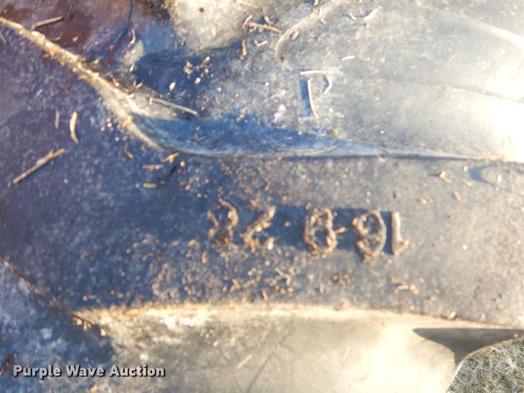 image for item GG9657 Ford 276 Versatile bi-directional 4WD tractor