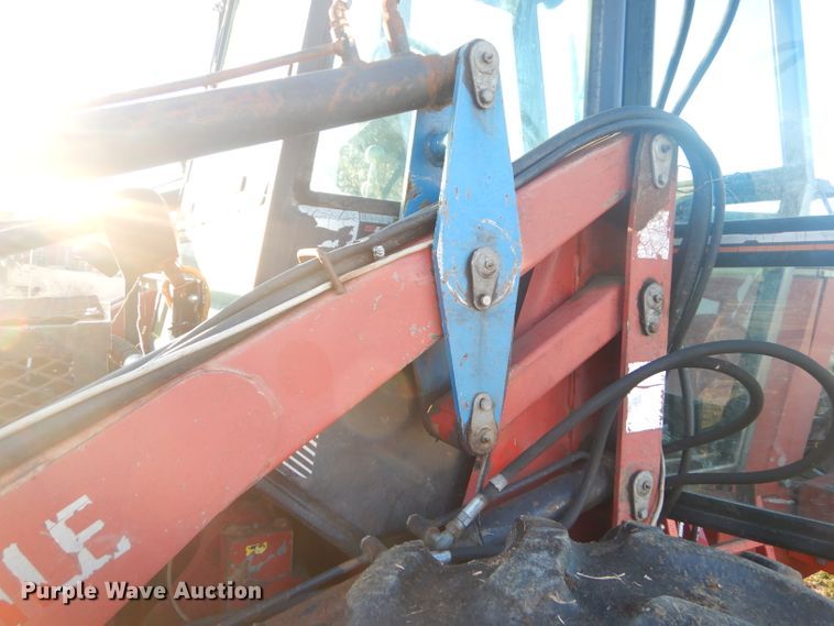 image for item GG9657 Ford 276 Versatile bi-directional 4WD tractor