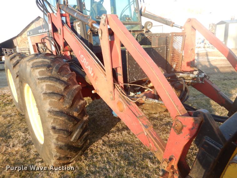 image for item GG9657 Ford 276 Versatile bi-directional 4WD tractor