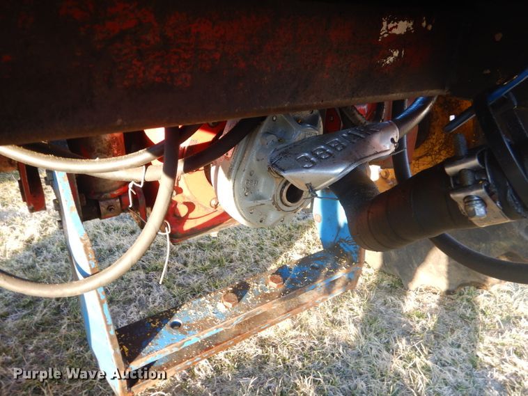 image for item GG9657 Ford 276 Versatile bi-directional 4WD tractor