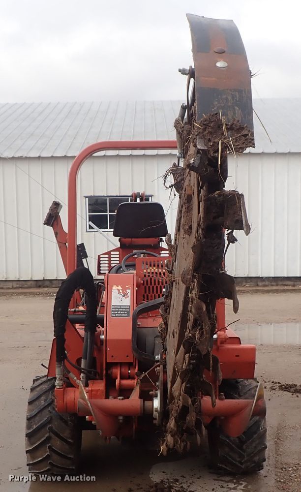 image for item GN9621 2006 Ditch Witch RT40 trencher