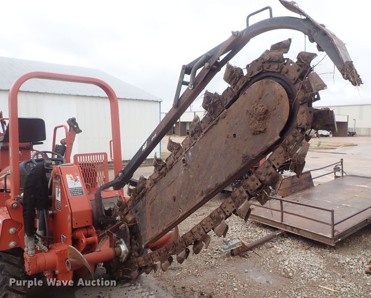 image for item GN9621 2006 Ditch Witch RT40 trencher