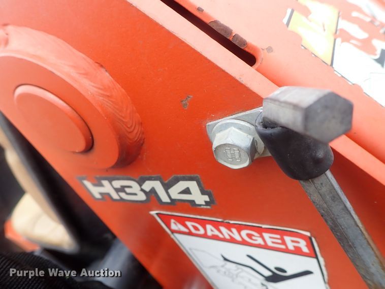 image for item GN9621 2006 Ditch Witch RT40 trencher