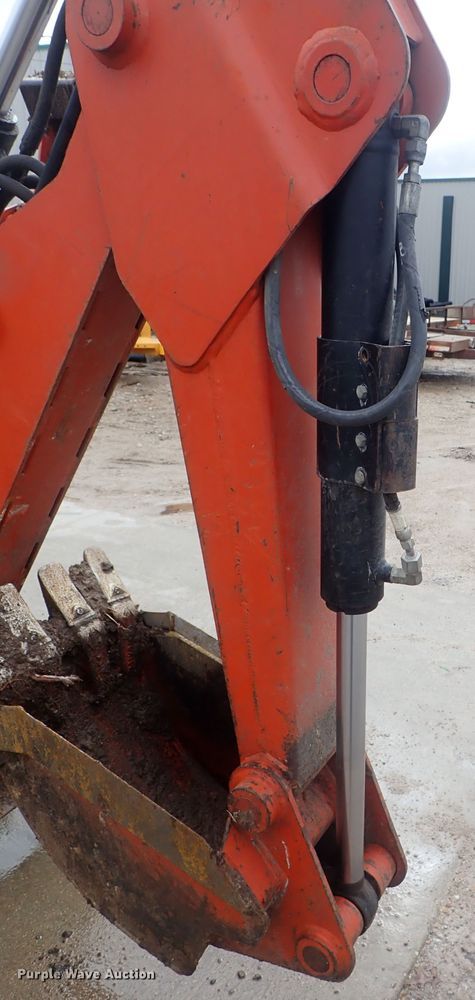 image for item GN9621 2006 Ditch Witch RT40 trencher